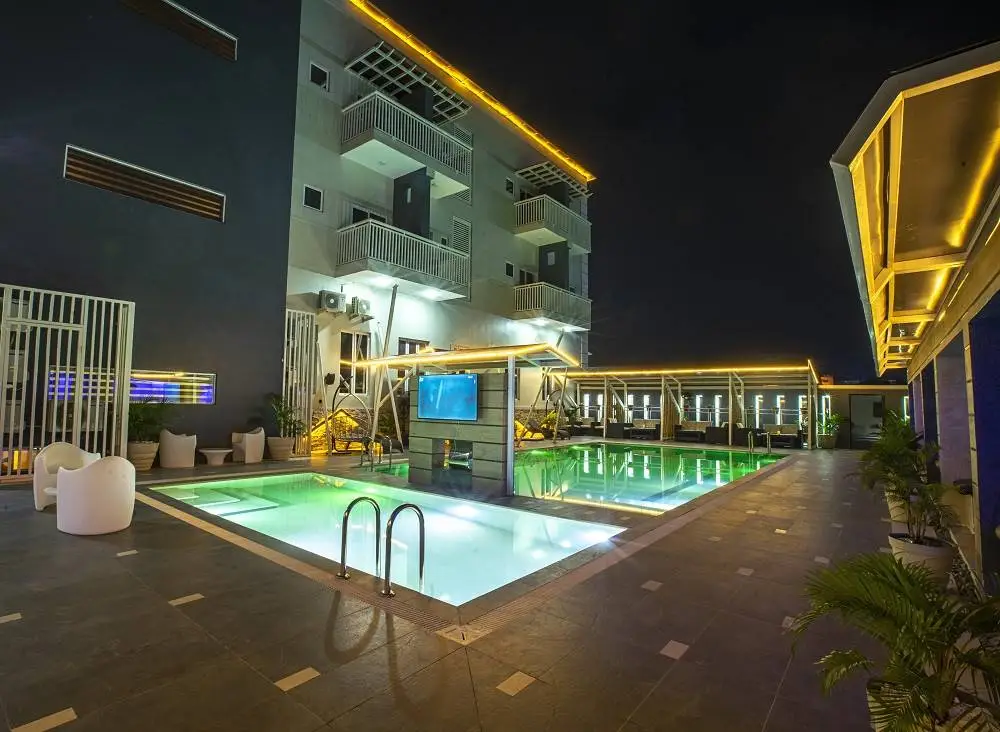 2020 HOTELS &amp; APARTMENTS | Wuye